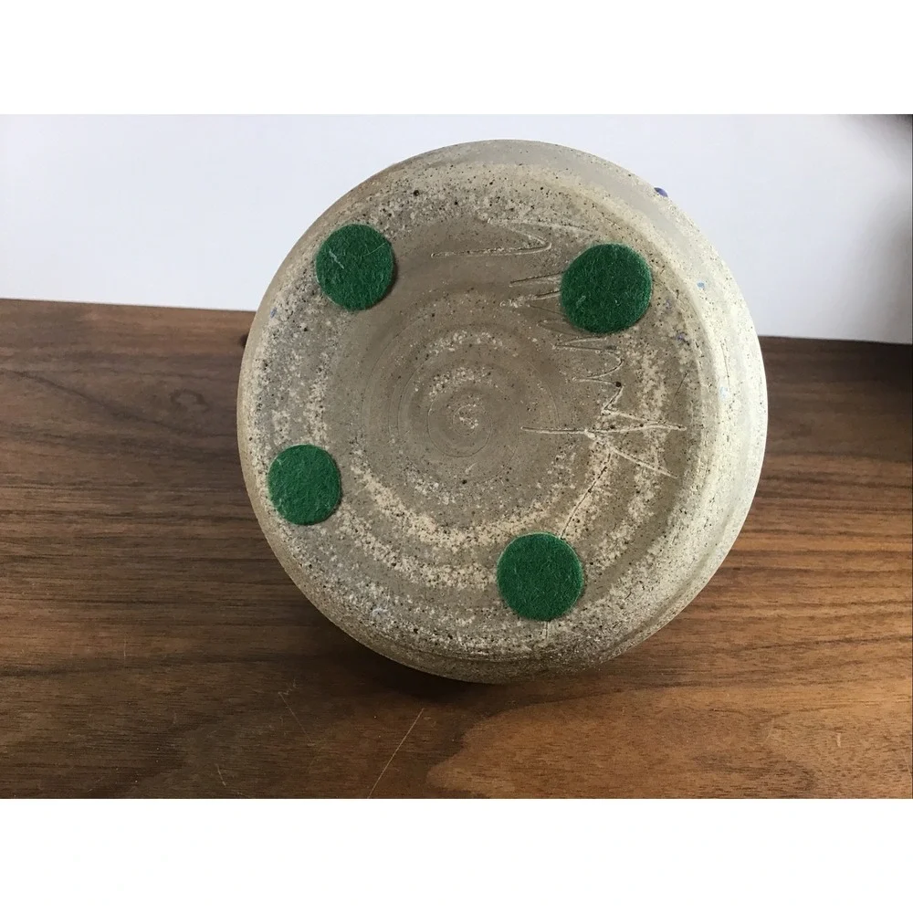 N/A art potteryglazed